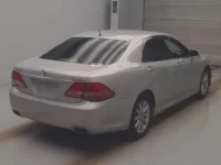 Toyota CROWN лот № 4006 оценка R  с аукциона в Японии 1