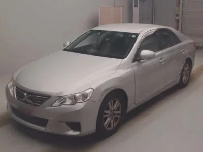 Toyota MARK X  с аукциона в Японии