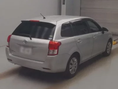 Toyota COROLLA FIELDER  с аукциона в Японии