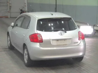 Toyota AURIS  с аукциона в Японии