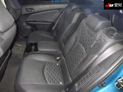 Toyota PRIUS PHV  с аукциона в Японии