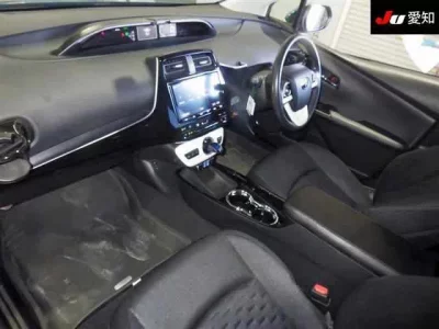 Toyota PRIUS PHV  с аукциона в Японии