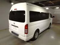 Toyota HIACE VAN лот № 62043 оценка R  с аукциона в Японии 1