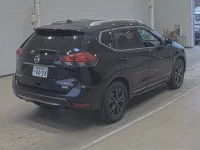 Nissan X-TRAIL лот № 1819 оценка 4  с аукциона в Японии 1