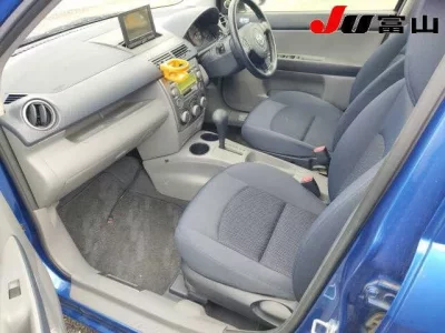 Mazda DEMIO  с аукциона в Японии