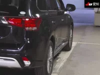 Mitsubishi OUTLANDER PHEV лот № 71248 оценка 4  с аукциона в Японии 7