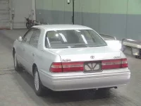 Toyota CROWN лот № 2089 оценка 3.5  с аукциона в Японии 1