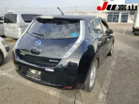 Nissan LEAF лот № 1014 оценка 3.5  с аукциона в Японии 3