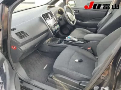 Nissan LEAF  с аукциона в Японии