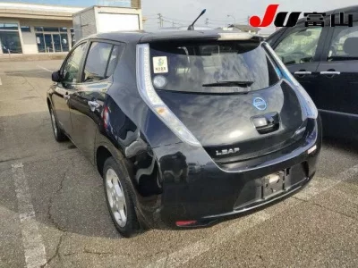Nissan LEAF  с аукциона в Японии