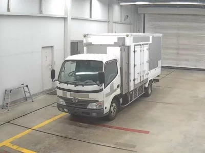 Hino DUTRO  с аукциона в Японии