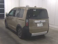 Honda FREED лот № 7102 оценка 6  с аукциона в Японии 1