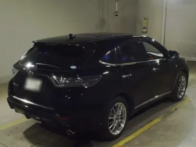 Toyota HARRIER  с аукциона в Японии