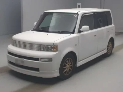 Toyota BB  с аукциона в Японии