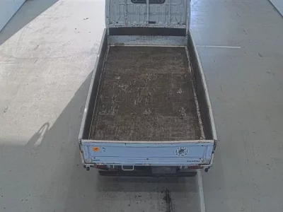 Toyota DYNA  с аукциона в Японии