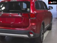 Mitsubishi OUTLANDER лот № 71263 оценка 3.5  с аукциона в Японии 7