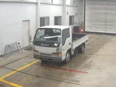 Isuzu ELF  с аукциона в Японии