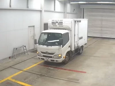 Hino DUTRO  с аукциона в Японии