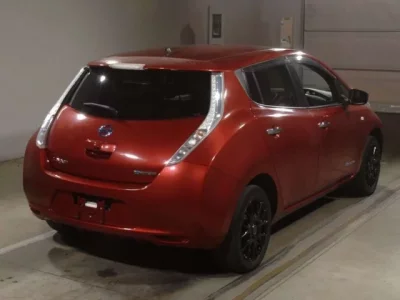 Nissan LEAF  с аукциона в Японии