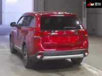 Mitsubishi OUTLANDER лот № 71268 оценка 4.5  с аукциона в Японии 1