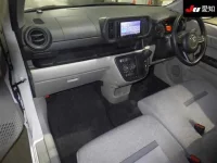 Toyota PASSO лот № 3043 оценка 4  с аукциона в Японии 2