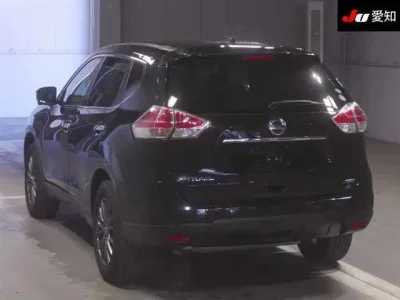 Nissan SKYLINE  с аукциона в Японии