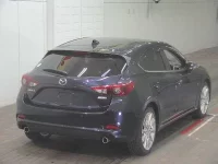 Mazda AXELA лот № 2117 оценка 3.5  с аукциона в Японии 3