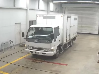 Isuzu ELF  с аукциона в Японии