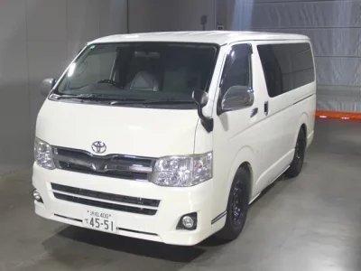 Toyota HIACE VAN