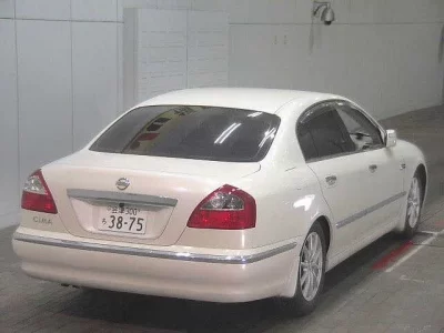 Nissan CIMA  с аукциона в Японии