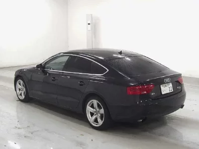 Audi A5  с аукциона в Японии