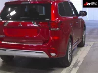 Mitsubishi OUTLANDER PHEV лот № 71291 оценка 4.5  с аукциона в Японии 7