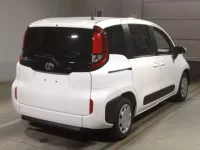 Toyota SIENTA лот № 9006 оценка 4.5  с аукциона в Японии 1