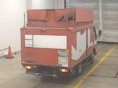 Toyota DYNA  с аукциона в Японии