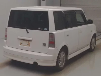 Toyota BB  с аукциона в Японии