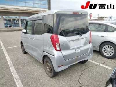 Mitsubishi EK SPACE  с аукциона в Японии