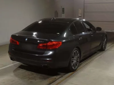 BMW 5-Series  с аукциона в Японии