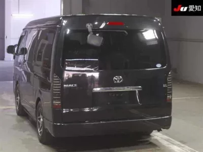 Toyota HIACE  с аукциона в Японии