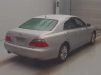 Toyota CROWN лот № 9042 оценка R  с аукциона в Японии 1