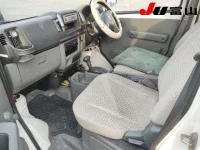 Nissan CLIPPER VAN лот № 1636 оценка 3.5  с аукциона в Японии 2