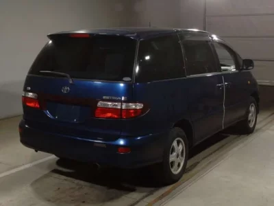 Toyota ESTIMA  с аукциона в Японии