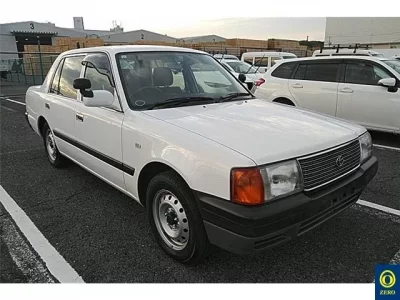 Toyota COMFORT  с аукциона в Японии