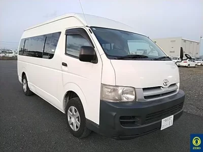 Toyota HIACE  с аукциона в Японии