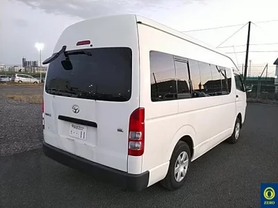 Toyota HIACE  с аукциона в Японии