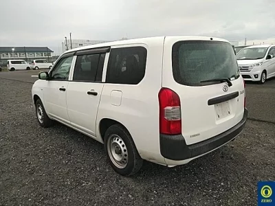 Toyota PROBOX  с аукциона в Японии