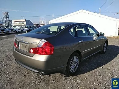 Nissan FUGA  с аукциона в Японии