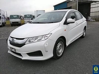 Honda GRACE  с аукциона в Японии