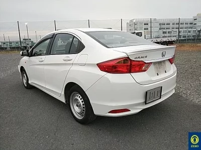 Honda GRACE  с аукциона в Японии