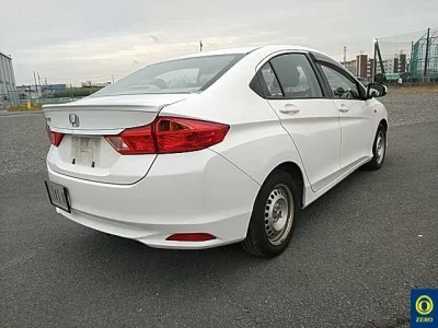 Honda GRACE  с аукциона в Японии