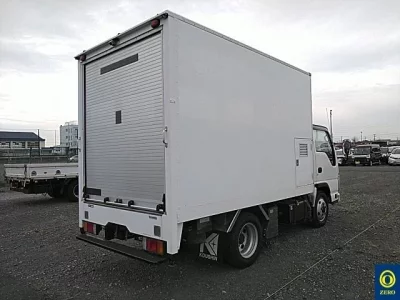 Isuzu ELF  с аукциона в Японии